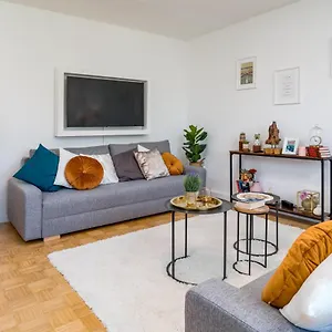  Apartment 2og Mitte Wunderschöne 68m² Große 2-zimmer Nähe Salzburg